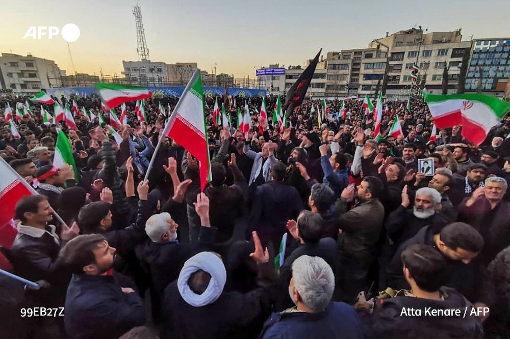 La chute du dictateur Khamenei doit ouvrir une nouvelle ère du monde libre.
Puisse le peuple iranien, épris de courage, en finir avec l’oppression et connaître liberté, démocratie et respect des droits humains.
Pensées émues pour ces femmes, ces hommes, cette jeunesse