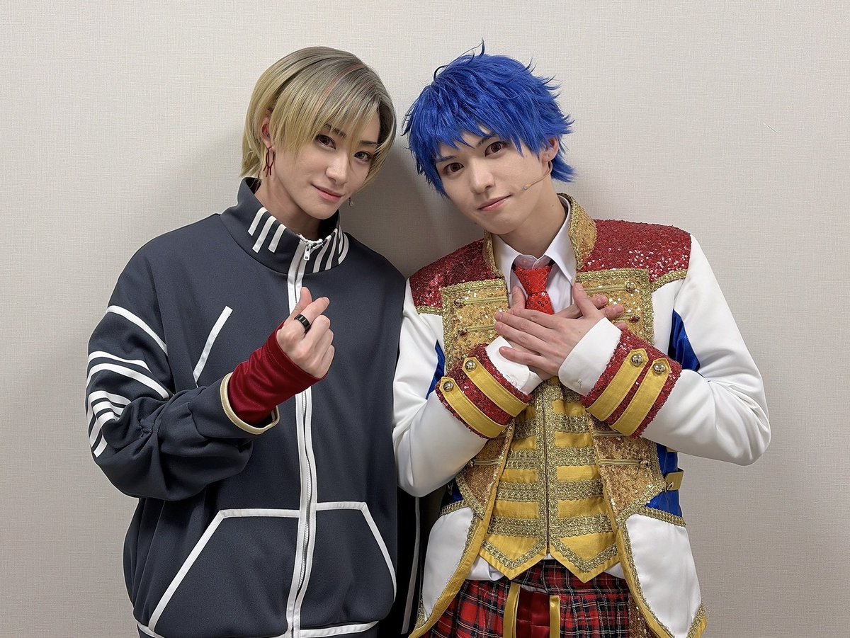 nakayama_stsuk's tweet photo. シン役の升吾くんと📸

昼公演が終わり
遂に千秋楽です
全ての皆さんにアヰが届きますように。

#ブタキン
#舞台キンプリ https://t.co/jo7Kfh2Q4Z