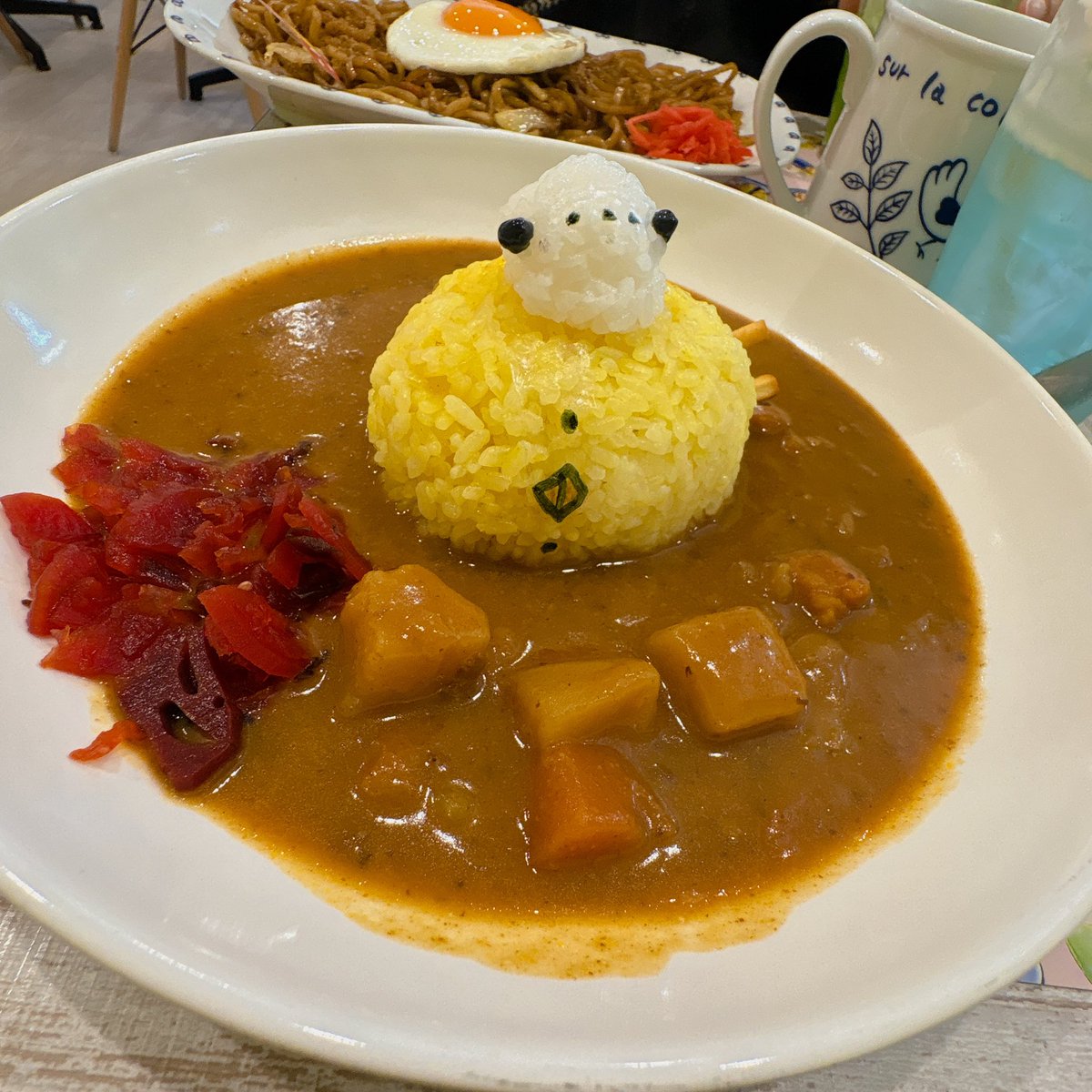 ことりカフェ さんへ遊びに行ってきました🕊️ カレーとフロート