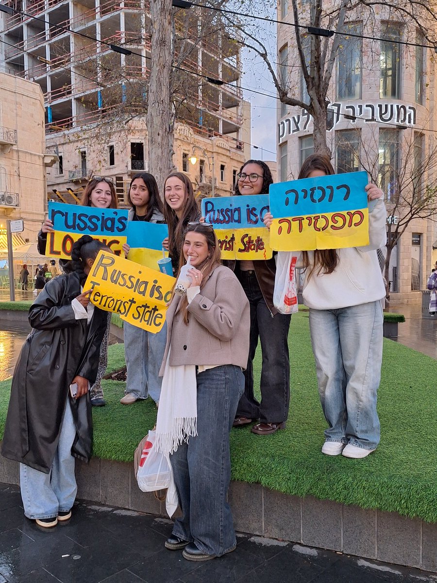 <a href="/jurgen_nauditt/">Jürgen Nauditt 🇩🇪🇺🇦</a> <a href="/reservoirfella/">Reservoir Fella 🇪🇺🇷🇴🇩🇪❤️🇺🇦🇲🇩🇮🇱</a>