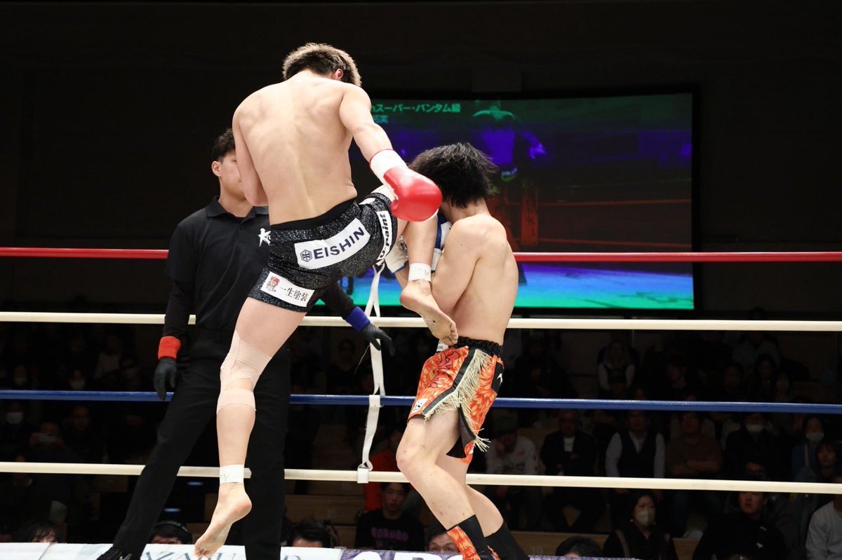 2/28 krush.187
判定負け

沢山の方の応援がパワーになりました
ありがとうございます

早く皆んなに勝ちを見せれるようにやっていきます
<a href="/Krush_pr/">Krush_pr</a> #krush