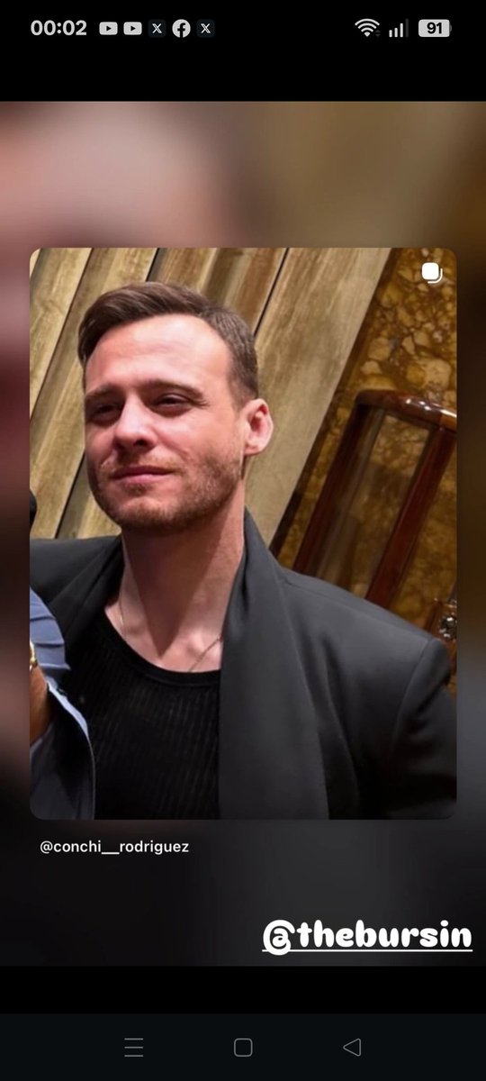 simeoli_giusy's tweet photo. Buongiorno uomo bello 🫶 
Ultima foto di ieri sera alla c'è nn a di D&amp;G...
Sei meraviglioso kerem🤗...per me sei il ☀️ la stella💫 che brillava✨✨✨✨di più 
Troppo poco con i tuoi fan kerem🥹☺️
Buona domenica fandom family Thb 🤍 
#KeremBürsin 
#KeremBürsinXDolceGabbana https://t.co/yy2Fa2U9KQ