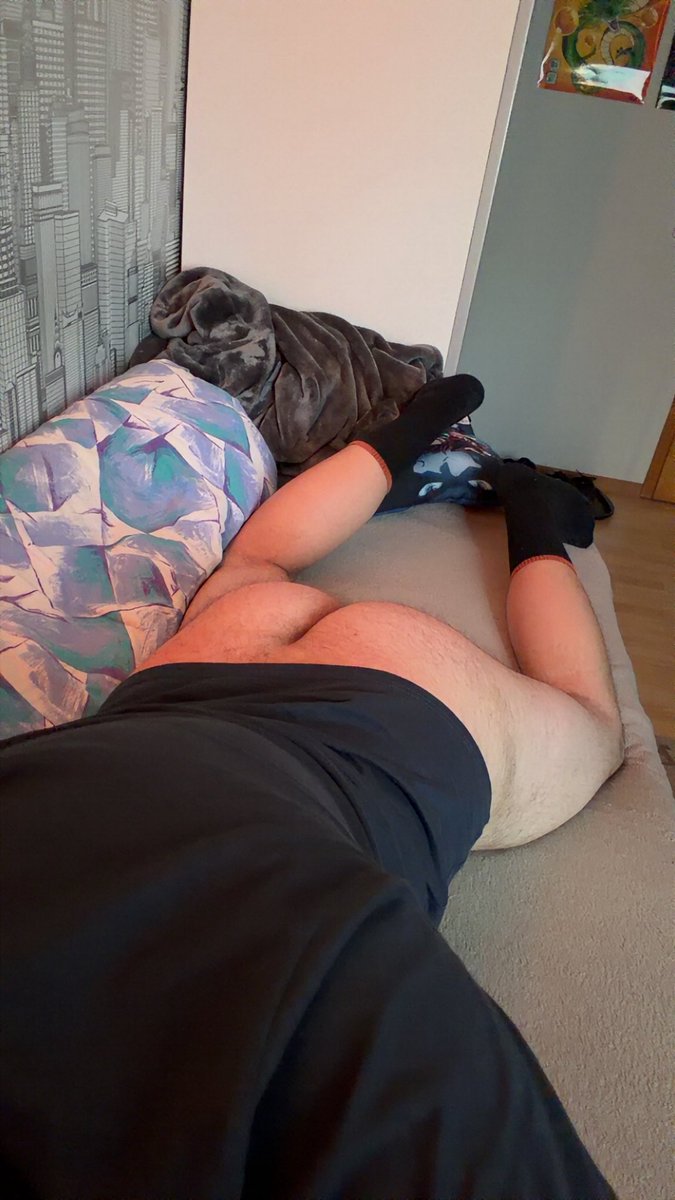 Gayboy25032002's tweet photo. Heute mal aus nem anderen Bett 😈🥵 wer mag mich füllen? 😏🤤

#gay #horny #bottom #fuckme https://t.co/YM4TCBFdty