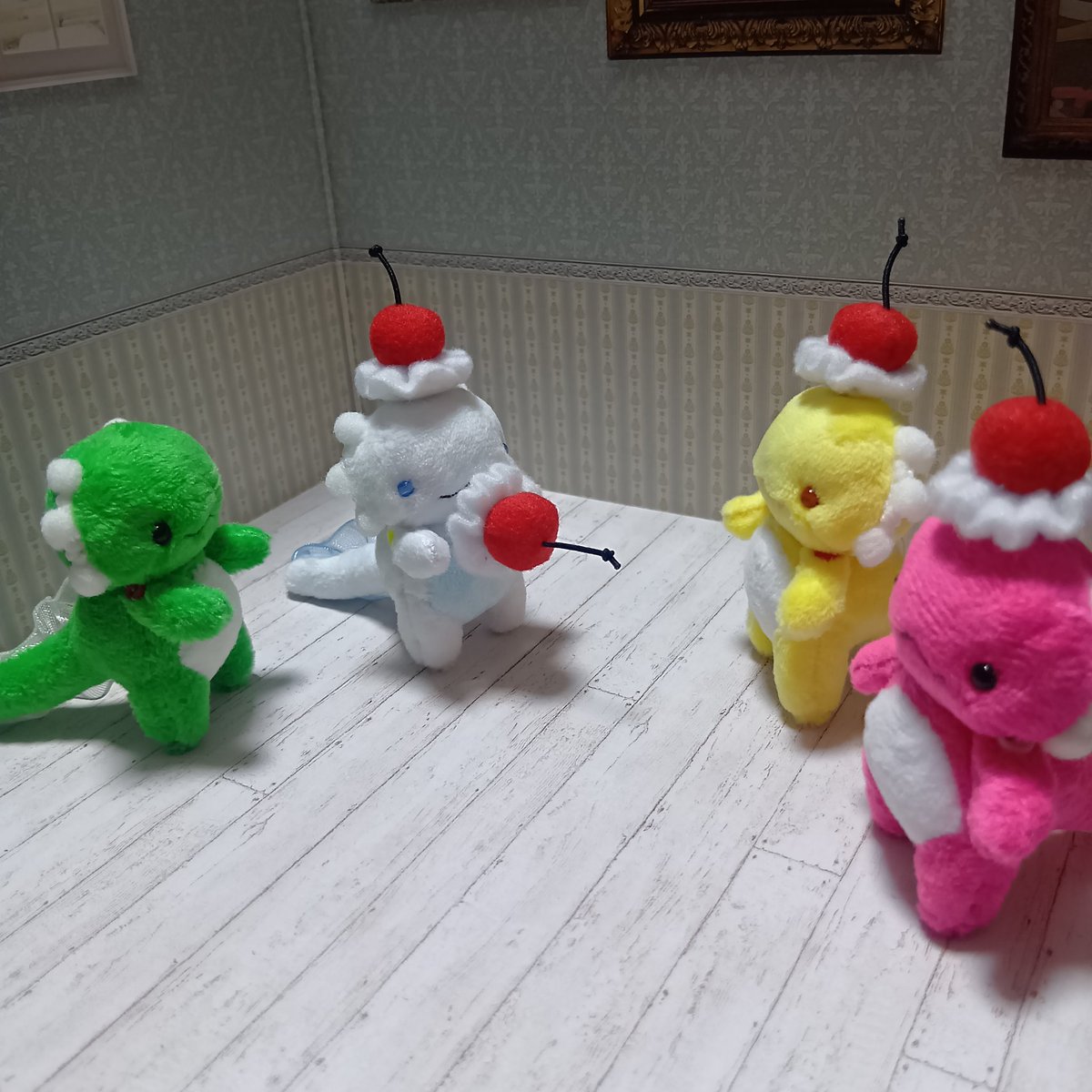 春めいてきたところで、つめた~~~いクリームソーダでも如何の通販を致しま~~~す🍨💚🍒👍🥰💚
先着🍨水曜日2026/03/04⏰20:00~
抽選🍒今~日曜日2026/03/08 ⏰12:00まで
磁石を入れ込んでおりますぬいぐるみです。ペースメーカー等ご使用の方、精密機器心配の方は購入禁止です🥺よろしくお願いします🙏