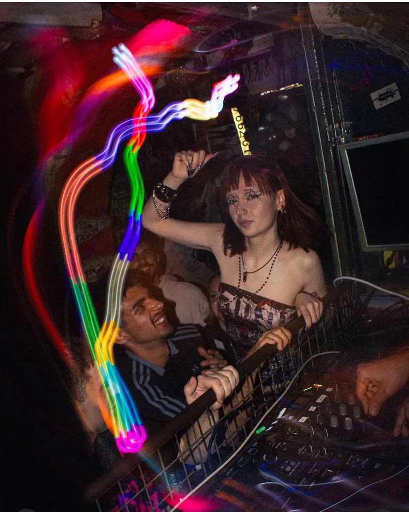 andy 🕷️ tweet media