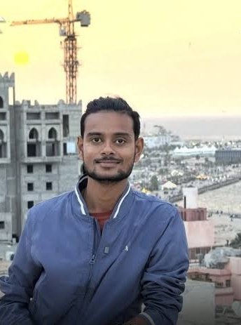 Nomad Shubham की सफलता की खबर social media पर खूब वायरल हो रही है 

बिहार के मुंगेर के रहने वाले Shubham Kumar ने सिर्फ 24 साल की उम्र में दुनिया के सभी 197 देशों की यात्रा कर इतिहास रच दिया है।

बताया जा रहा है कि Indian passport के साथ इतनी कम उम्र में ऐसा करने वाले वह सबसे