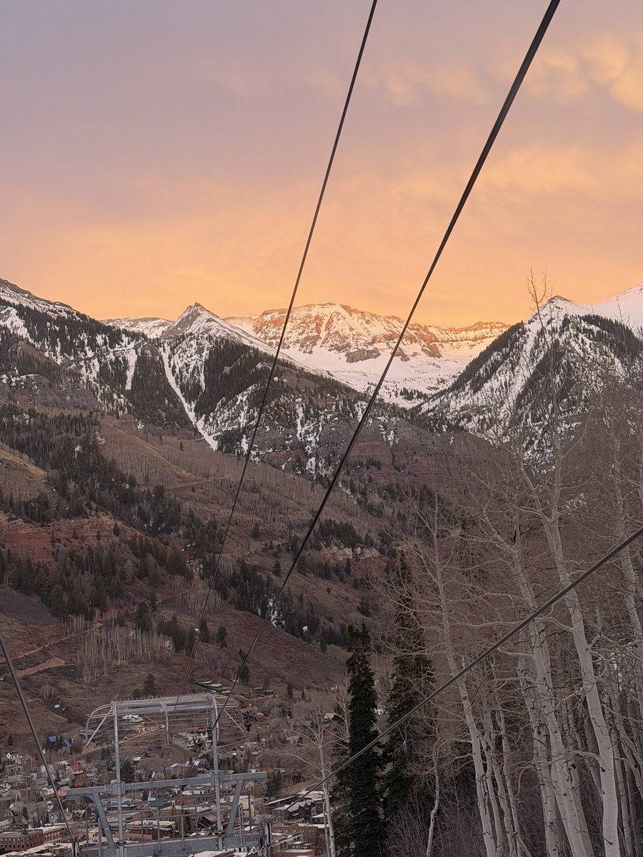 VisitTelluride's tweet photo. Some scenes from tonight’s sunset gondola ride 🚠

📸: Lynette Heimann https://t.co/YV6wN2RqJb