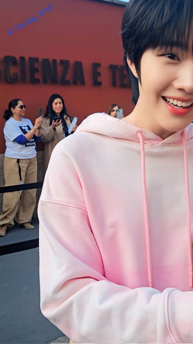 ⋆⭒˚.⋆🪭~Kia⁷~KNPmypride ✨️🦆🐰☾ tweet media