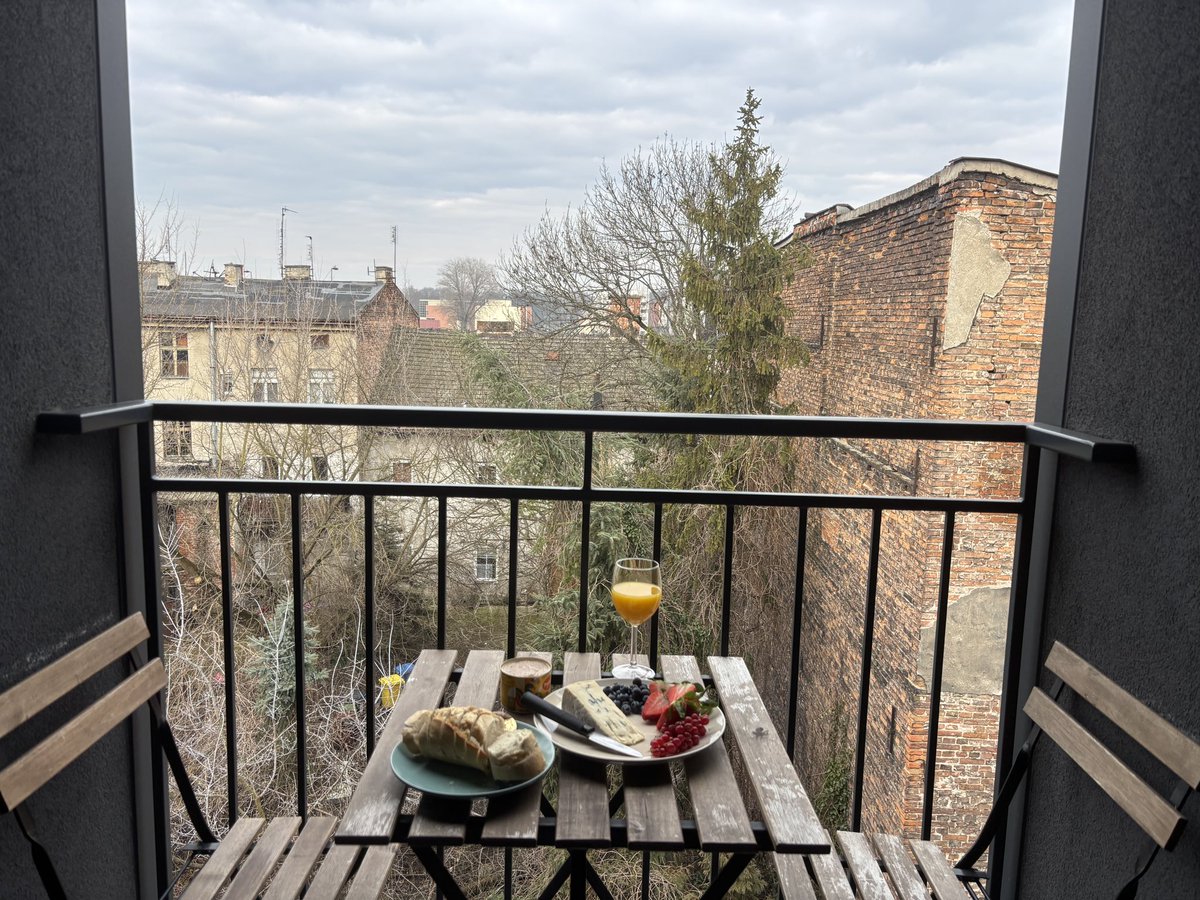 sword fan 🚭 tweet media