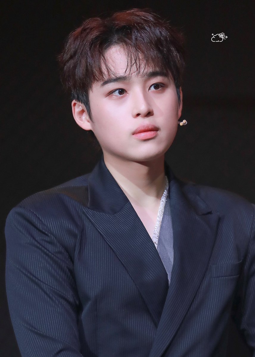 훈카이브☁️ tweet media
