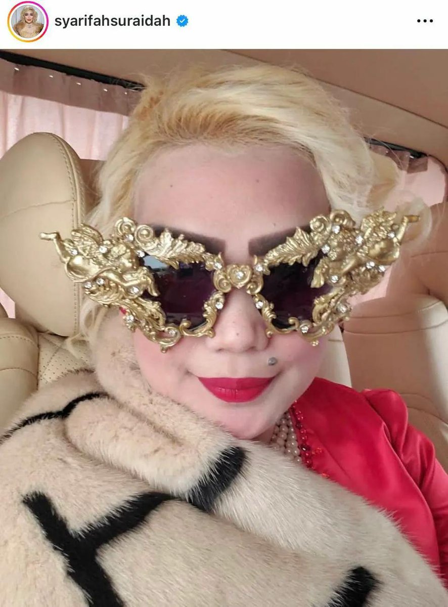 iactaaleaest tweet media