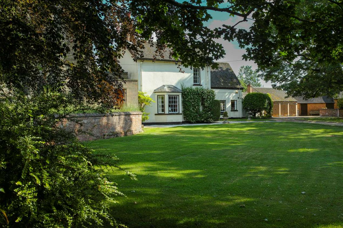 mindmy_business's tweet image. Low-maintenance Landscaping Ideas for Hands-off Property Owners
thehometrotters.org/low-maintenanc…

#LowMaintenance #Landscaping #Ideas #Handoff #Property #Owners #Options