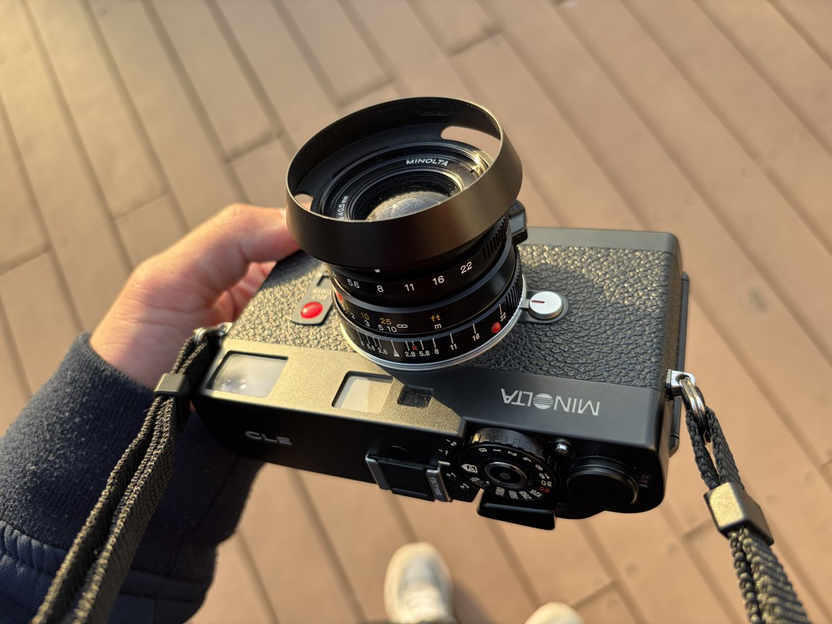 本日のお散歩カメラはミノルタCLEに28/2.8🎶