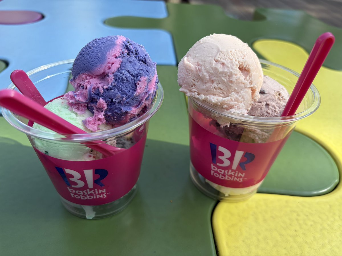 目的のアイスを食べれました やっぱ白桃ブラマンジェよ☝️