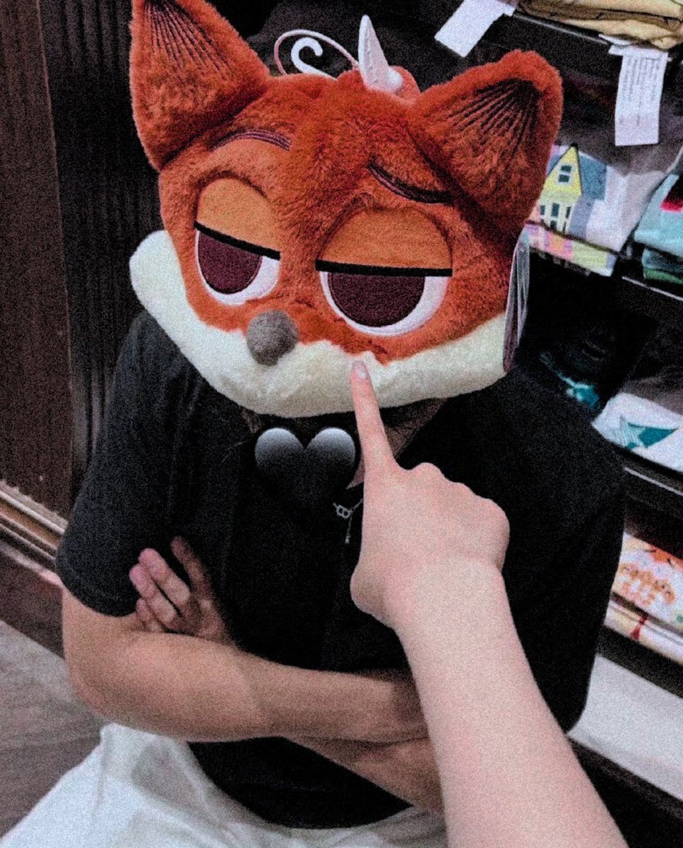 ⠀

Proof that even a hustler fox can settle down when he meets the right bunny. 🦊🐰

⠀