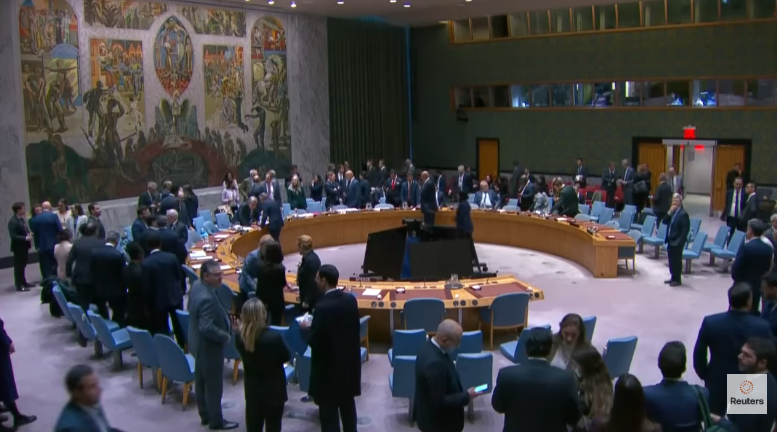 Apple Lamps tweet media