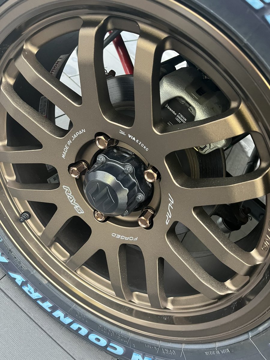 onoD___tt4's tweet photo. ジムニー用 ブレンボ ブレーキパッド👍

・低ダスト
・セラミック製
・純正品質

わかる人にはわかるかっこよさ😌✨

 #ジムニーシエラ #ジムニーノマド  #ブレンボ  #brembo  #Jimny  #低ダスト https://t.co/5BGF7tATE9