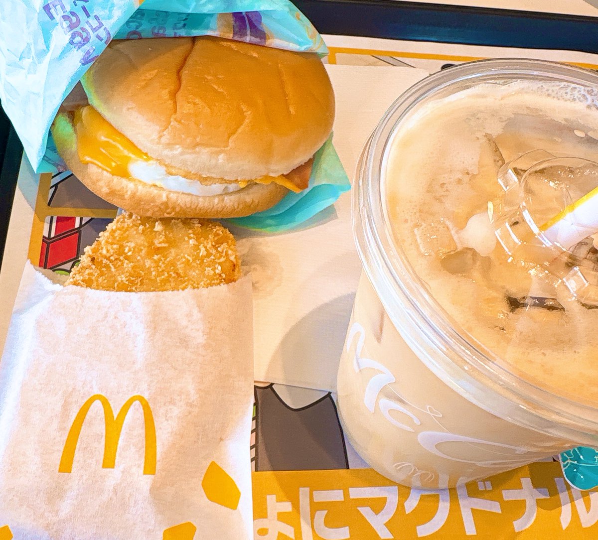 お母さんと朝マックに行きました🍟
めちゃめちゃ美味しい😋
