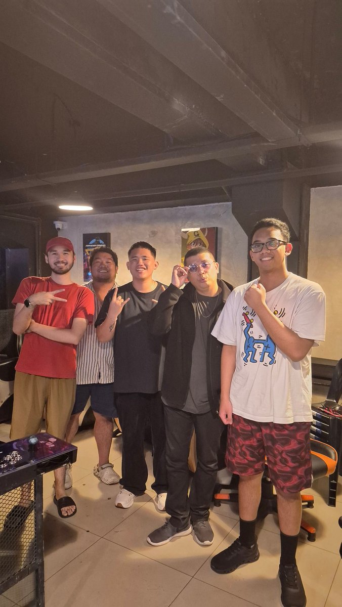 RW | LighScrap tweet media