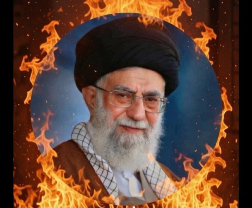 onegodmeee's tweet photo. 🍿😢: @khamenei_ir will not appear in Avengers Doomsday.#Iran #Israel https://t.co/cG9KF1FrF6