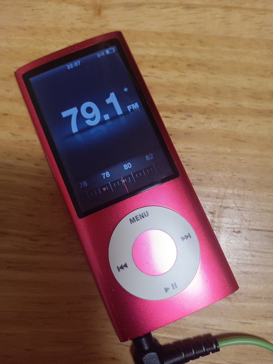 Othin776's tweet image. 今日は第5世代iPod nanoでFMラジオ聴いてます👍️
結局今日も模型やりませんでした。この前の失敗が尾を引いてる感じです😢
気を取り直して来週こそは色々やっていこうと思います。
#iPod