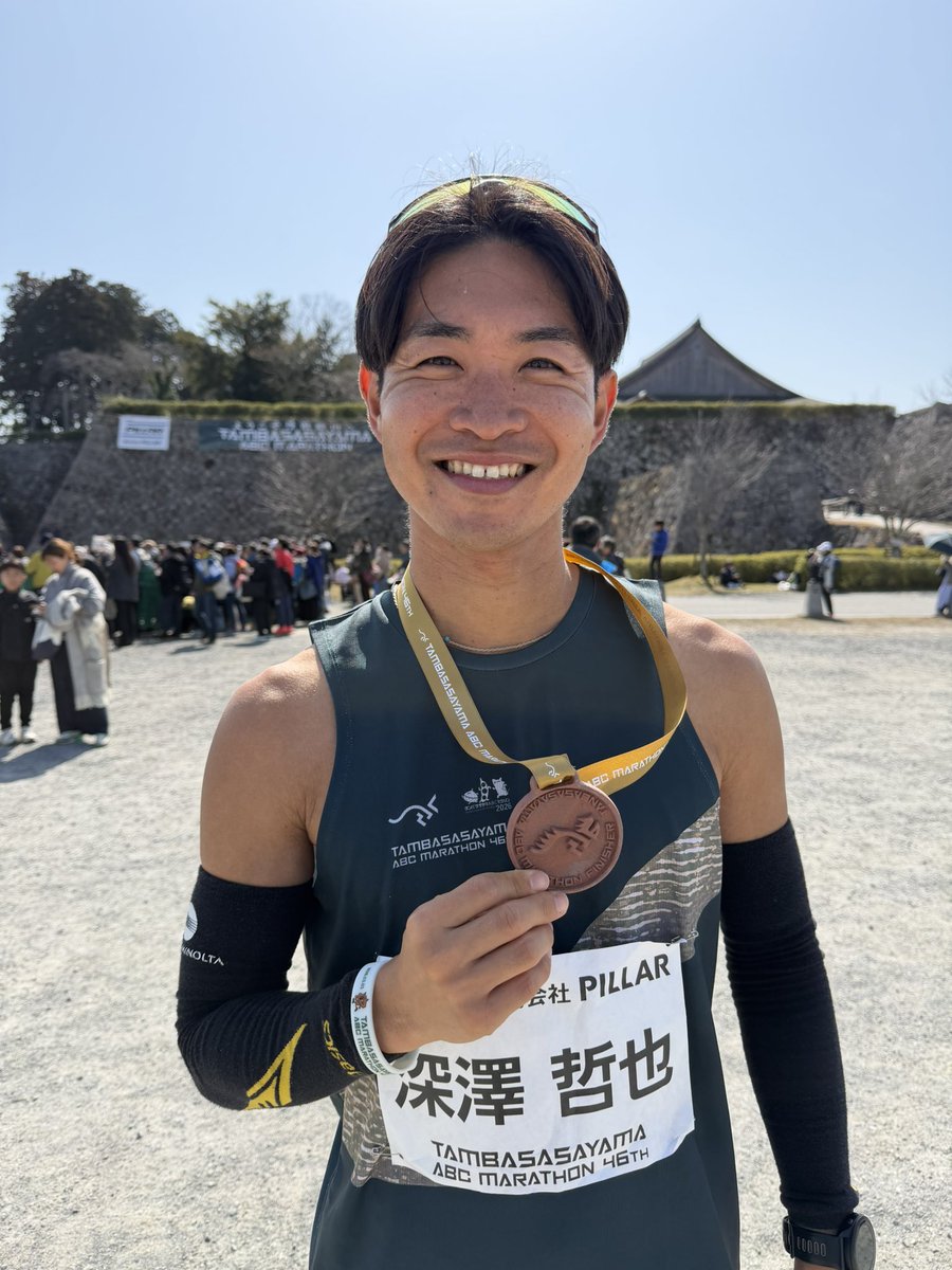 fukushacho_wb's tweet photo. 丹波篠山ABCマラソン🐗🫛🌰

2時間33分51秒
(前半 1:17:03 後半1:16:48)

ゲストランナーとして初めてのフルマラソンを走りました。

沿道の応援、開放感溢れる景色など、走っていて全然飽きない面白さがありました！

最後まで余裕持って、初めてのネガティブスプリットができたのは嬉しいです！ https://t.co/66ChhU06B2