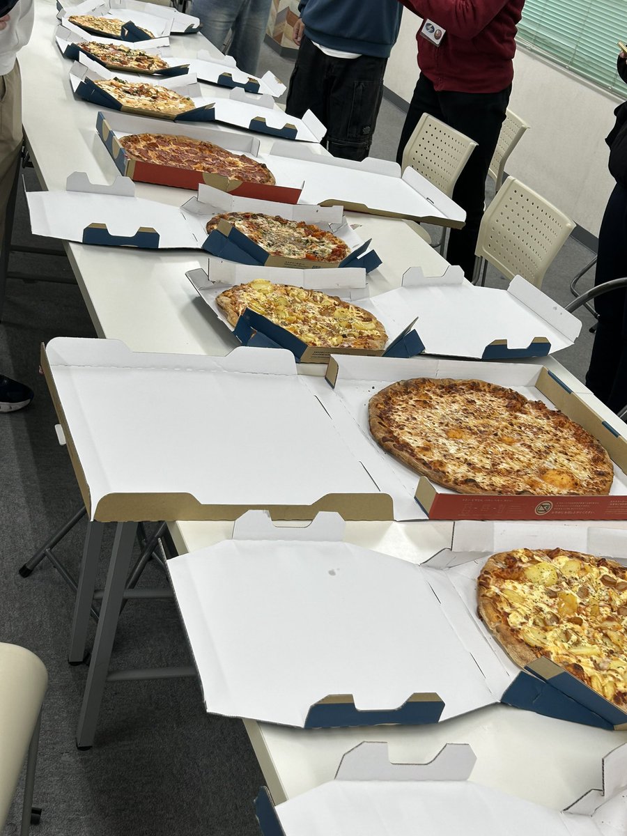 スマブラもピザパも楽しい😃
充実したオフスマブラした👍

#BUZZファン交流会