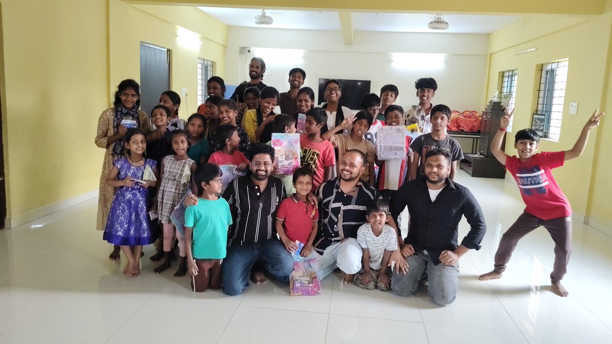 BengaluruRCFans's tweet photo. BRCF started the mass maRCh today by distributing nutrition kits to HIV-infected children, with the support of BeyonDonors, at Desire Society ♥️✨

@AlwaysRamCharan #Peddi #BRCF https://t.co/f6iAp2SpIM