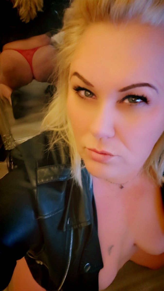 Sammy2hot2X's tweet photo. Laatste kans vandaag! Wordt voor maar €3,00 Fan; 
https://t.co/A7bhgoz6Tt

#hotmilf #naughty #sexaddicted #dutch #blondje #femdomnl #findomnl #obey https://t.co/Rf1lmhmKE9