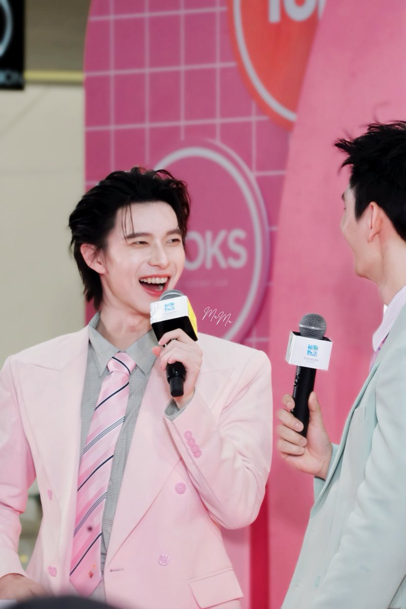 krittin_star's tweet photo. What a beautiful smile makes me fall over and over again 💖

POOHPAVEL GOODLOOK SHOKUBUTSU

 #PPVxTopsWithShokubutsu
#ppoohkt  #PooHHooPers https://t.co/CX1SMyhBHh
