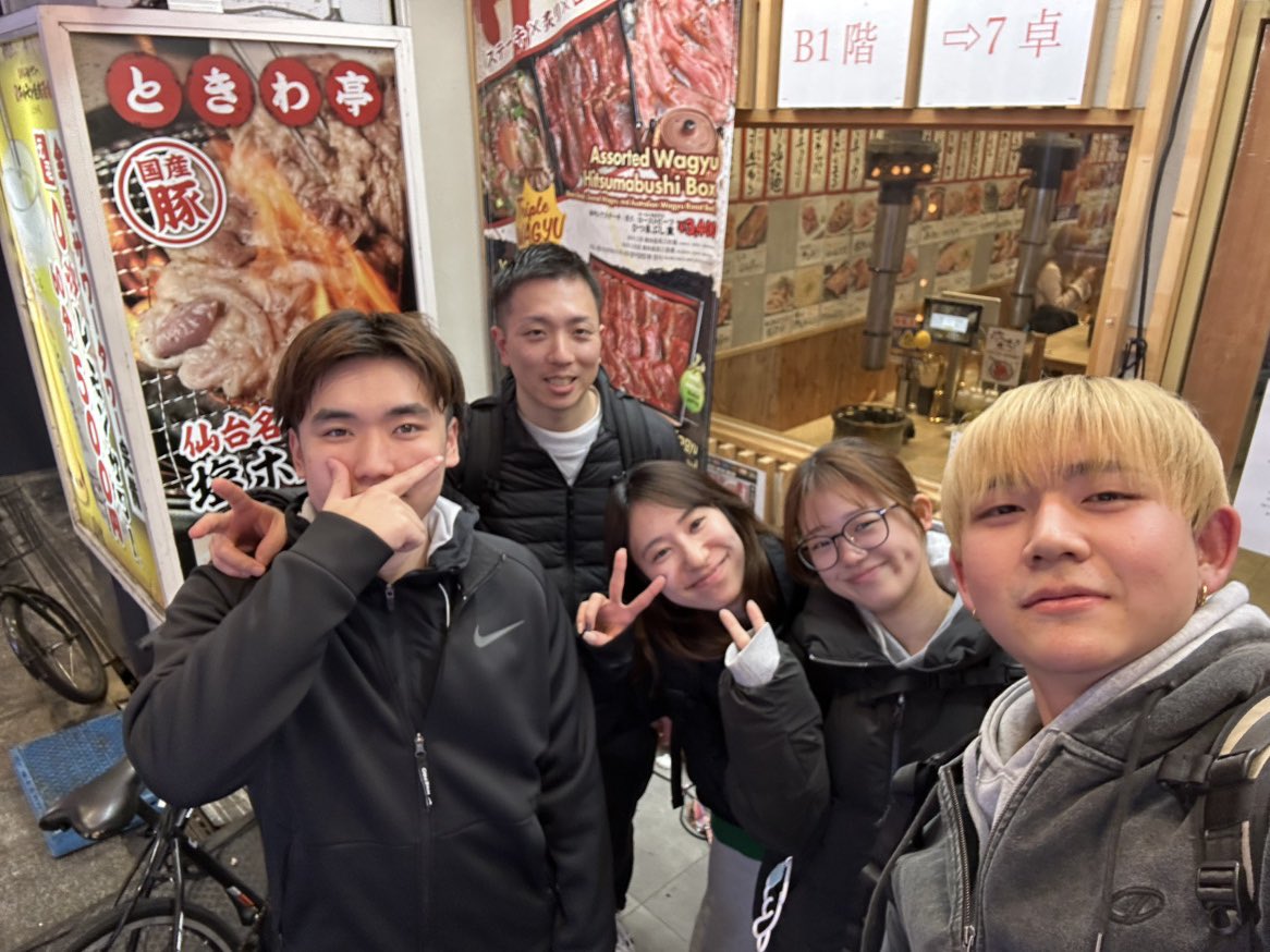 Ds_Anzu's tweet photo. お疲れ様です！！
昨日で三木くんが
なんばウォーク最終出勤日でした🥲
ほぼ同期で同じ店舗で働けて楽しかったです🙌
約3ヶ月間ありがとうございました🙇‍♀️
店舗は違うけどお互い頑張りましょう👊
大丸でも頑張ってね！！！

#なんばウォーク https://t.co/RG62KFy2MT