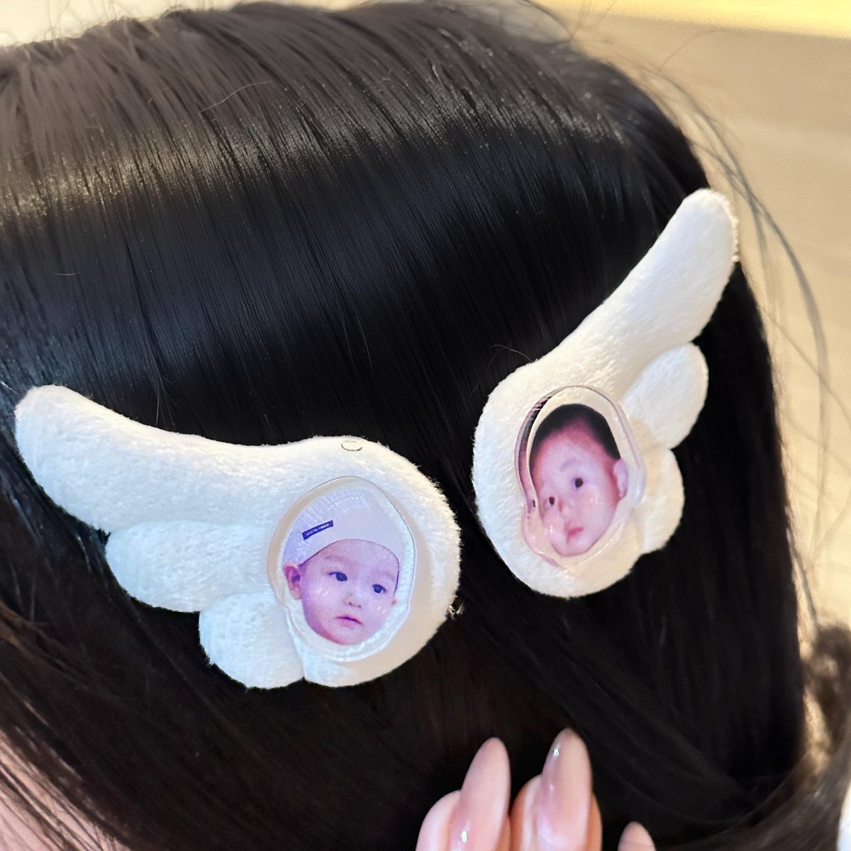 angel babiez ! ⋆˚🪽 

support by <a href="/theveinism/">VE IN — rest.</a> &amp; <a href="/lovestfilm/">𝓑lair</a>

baby sungchan &amp; wonbin hairclip freebies ( 25 ea )

🦢 march 7th, CGV GI 
🧾 repost &amp; like to claim 

#RIIZINGLOUD_FINALE_IN_CINEMAS