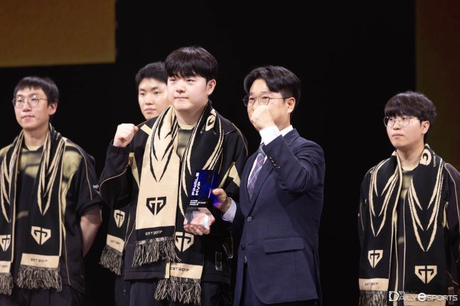 우승이란 것 참 조으네