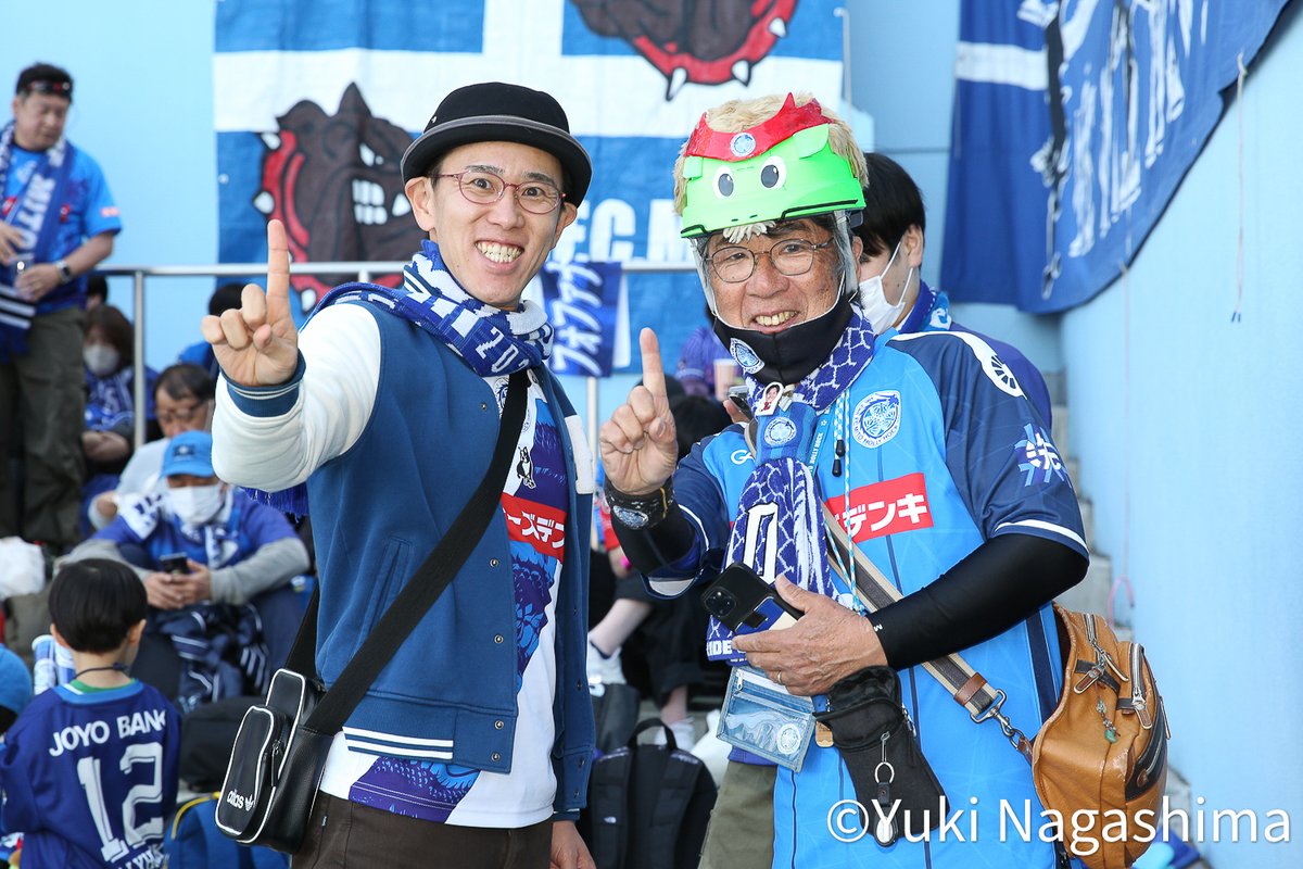 weeklysd's tweet photo. 📸フォトギャラリー📸
スタジアムに大声援を響かせた川崎フロンターレ&amp;水戸ホーリーホックサポーターを特集！

👉https://t.co/958Yl3P6tg

#サカダイ #サカダイフォト #Jリーグ 
#川崎フロンターレ  #水戸ホーリーホック https://t.co/JN4q0KIXC4