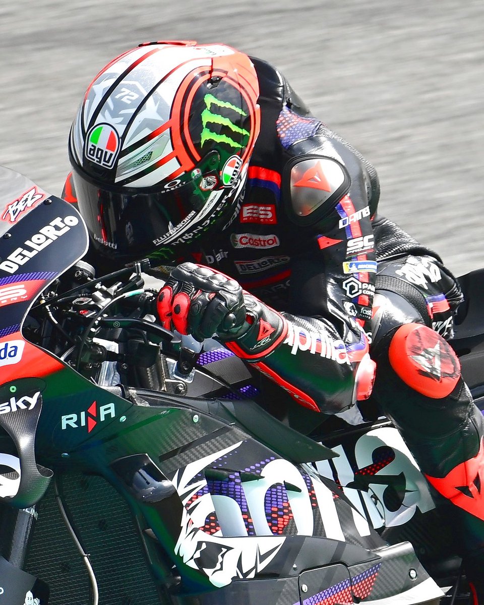 AGV Helmets tweet media