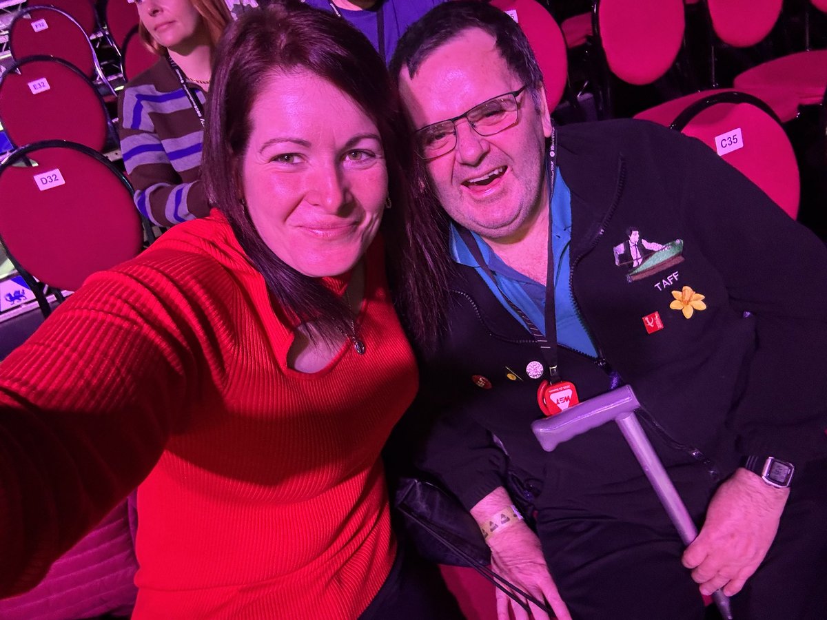 liz blackburn tweet media