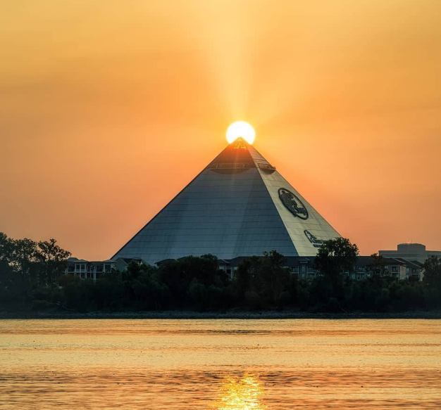 Sunrise over the Great Bass Pro Pyramid of Memphis, Tennessee.

Eat your heart out, Cairo.