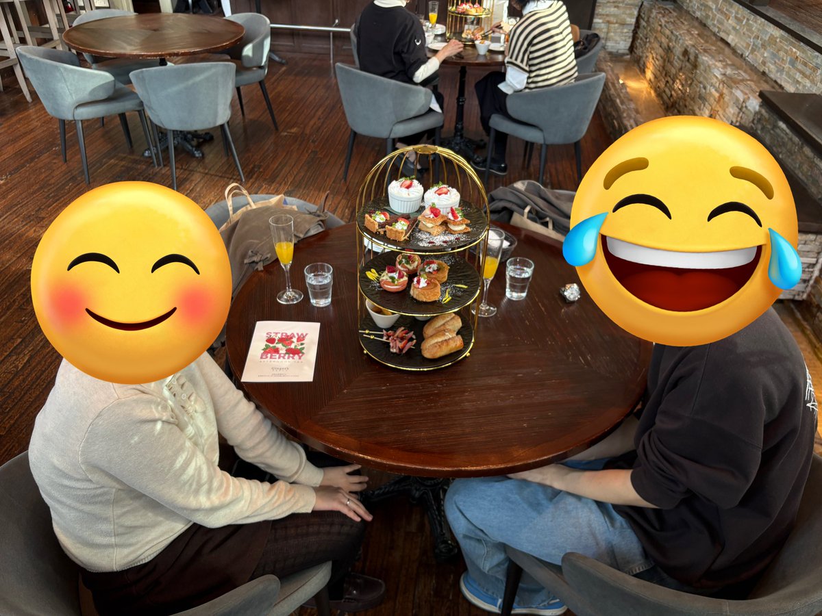 彼女とアフタヌーンティー行ってきた！
すごく居心地のいいお店で、終始くつろぎを感じられた
紅茶は種類が多くて、どれも美味しかったし最高のひと時でした！