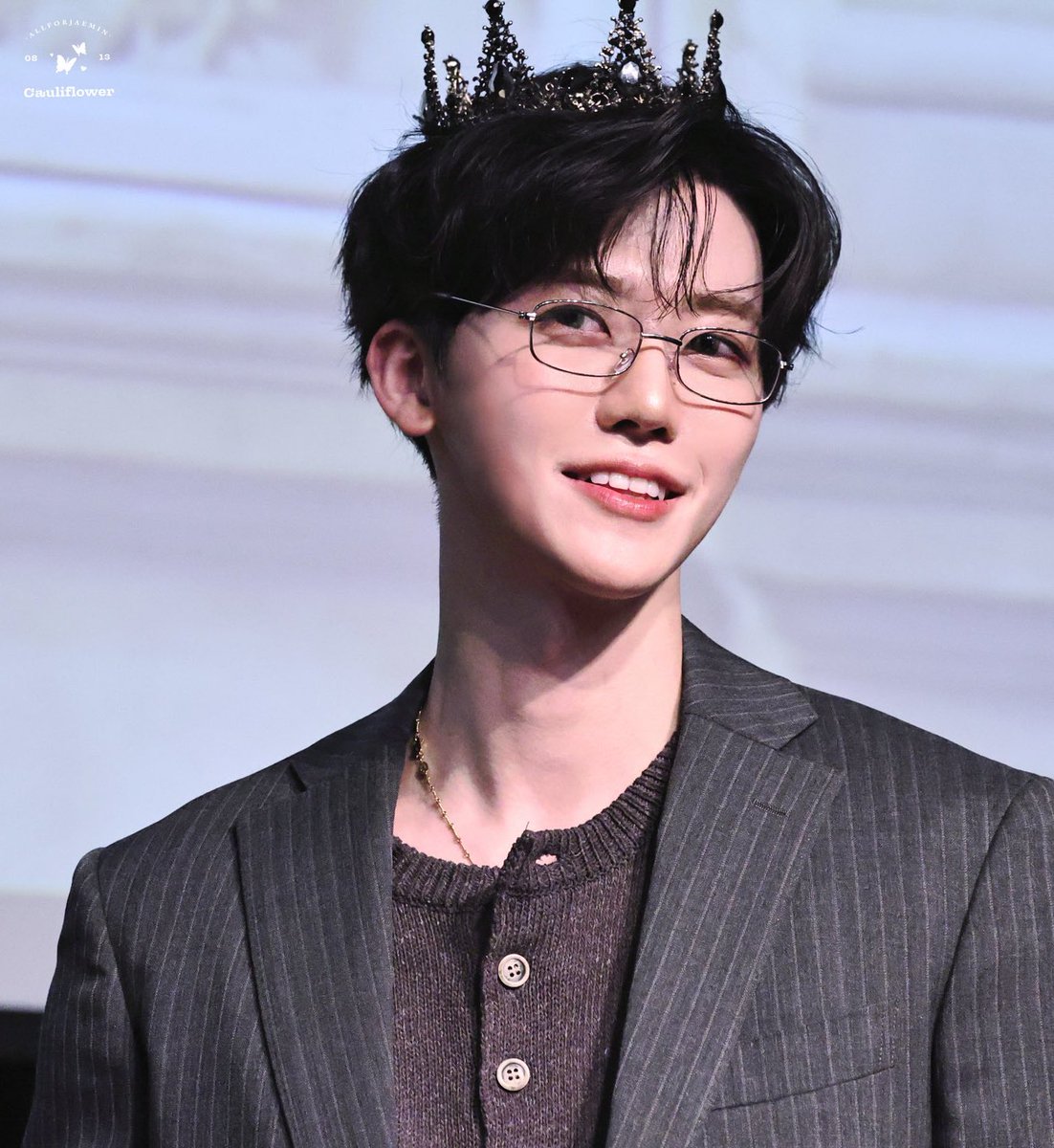 hourlyjaeminn's tweet photo. prince 👑 

#JAEMIN #재민 #ジェミン https://t.co/0hm7YUzZ5r