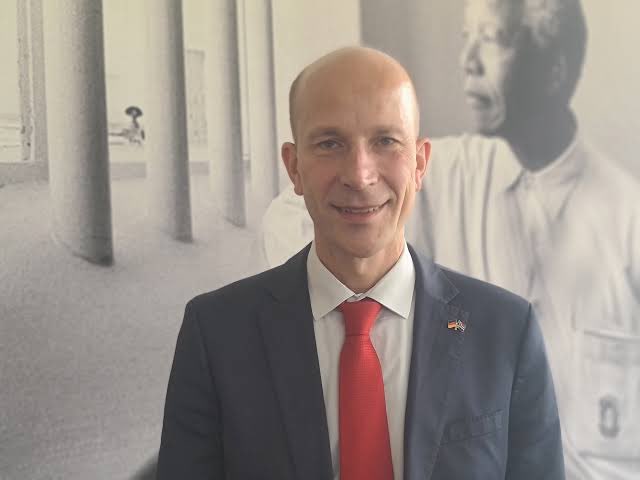 South Africans are easily excitable and get conned by white people who attempt to speak their African languages.

This guy <a href="/AmbPeschke/">Andreas Peschke</a> represents a diabolical regime that aids and protects Israel as well as sponsors their genocide in Gaza.

He’s running around here endearing