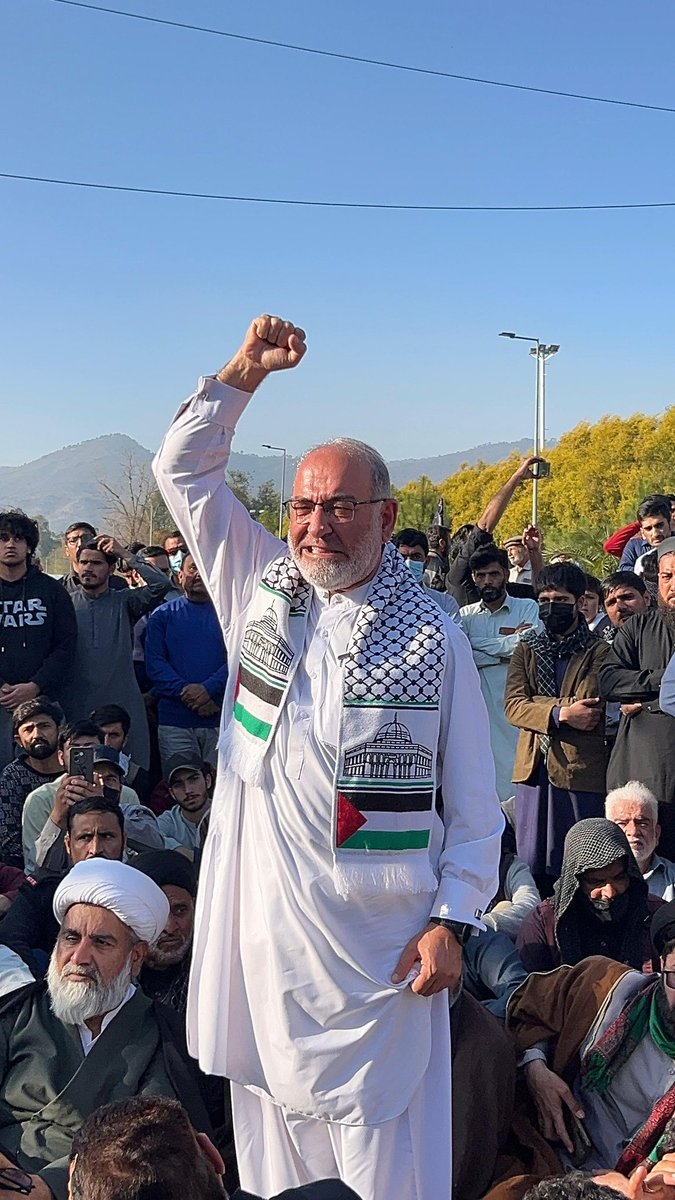 SenatorMushtaq's tweet photo. امریکی سفیر کو پاکستان بدر کیا جائے۔۔
فتح ایران کی ہوگی،شہداء کا خون رنگ لائے گا،اسرائیل اور امریکہ کیخلاف مزاحمت ہی بقا کا واحد راستہ ہے۔
اسرائیل، امریکہ کیخلاف اسلام آباد، امریکی ایمبیسی کے سامنے مظاہرہ میں شرکت، خطاب۔ https://t.co/OjF8qOE1wY