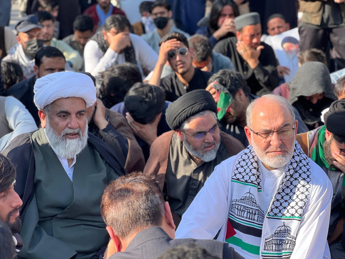 SenatorMushtaq's tweet photo. امریکی سفیر کو پاکستان بدر کیا جائے۔۔
فتح ایران کی ہوگی،شہداء کا خون رنگ لائے گا،اسرائیل اور امریکہ کیخلاف مزاحمت ہی بقا کا واحد راستہ ہے۔
اسرائیل، امریکہ کیخلاف اسلام آباد، امریکی ایمبیسی کے سامنے مظاہرہ میں شرکت، خطاب۔ https://t.co/OjF8qOE1wY