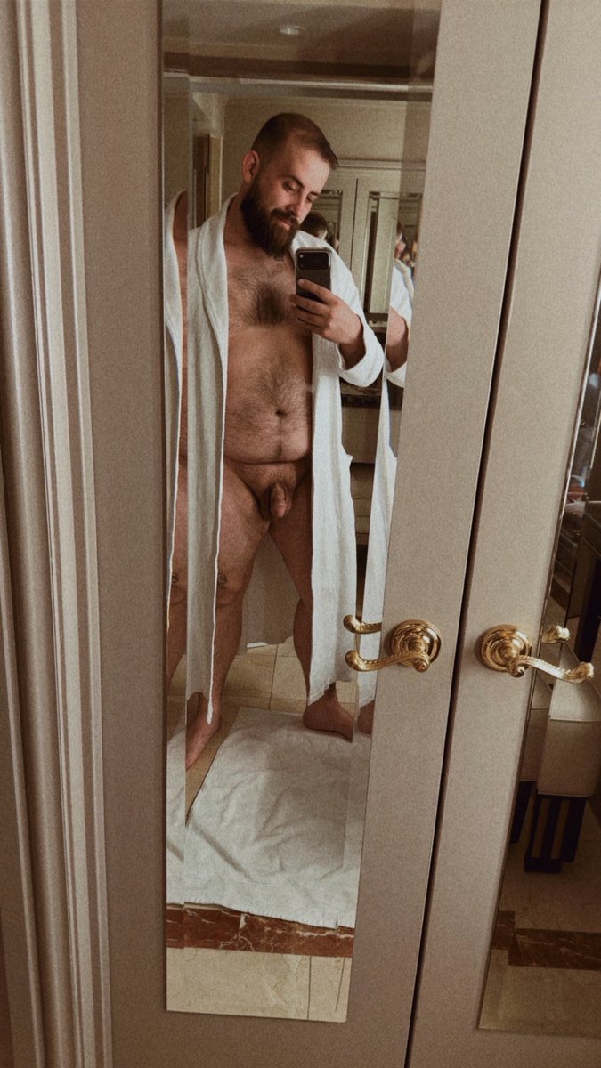 Matthew36137087's tweet photo. @beefy_guys @hottest_dudes @beefy_butts @outsideabedroom @beefy_bellies @beefy_loads @beefy_hq @BEEFQUAKEXXX https://t.co/7Ov7bJ6sj3