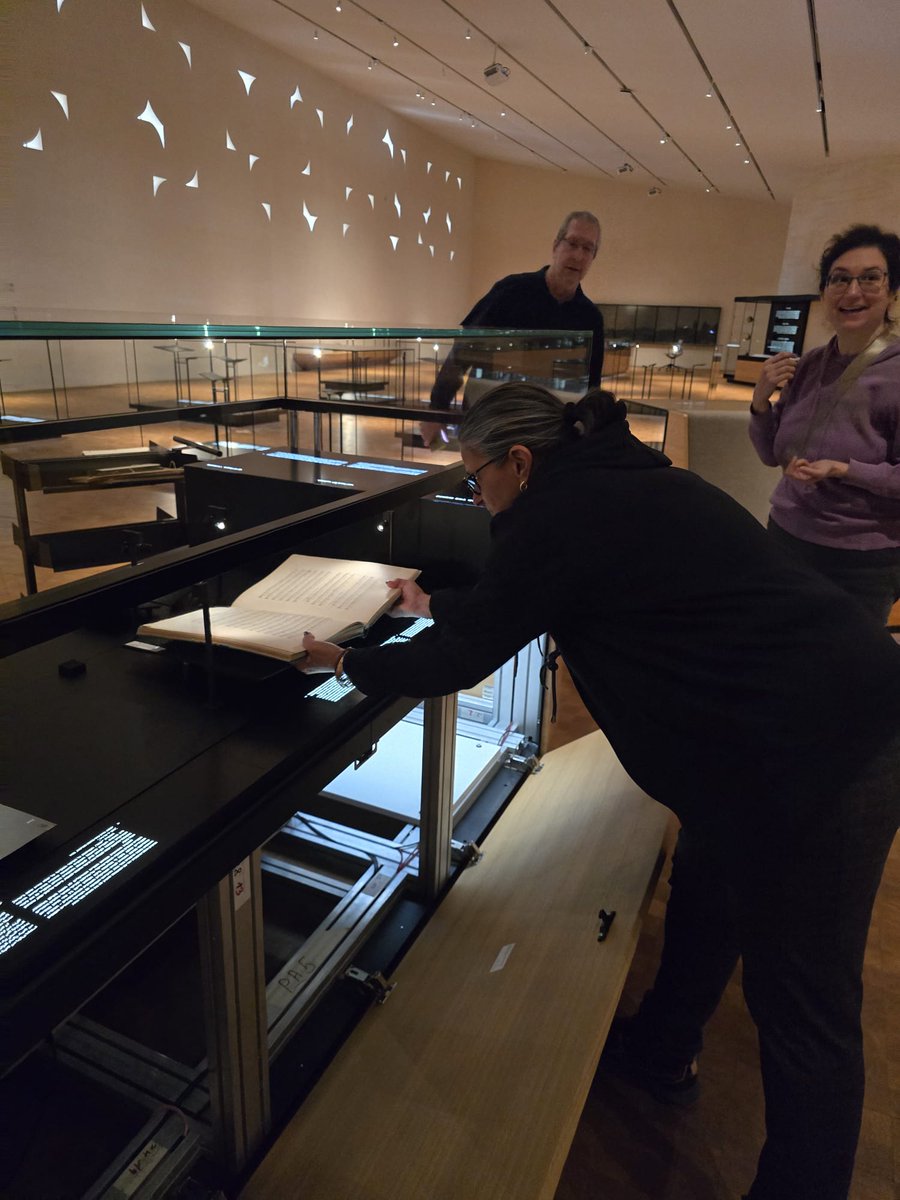 National Library of Israel tweet media