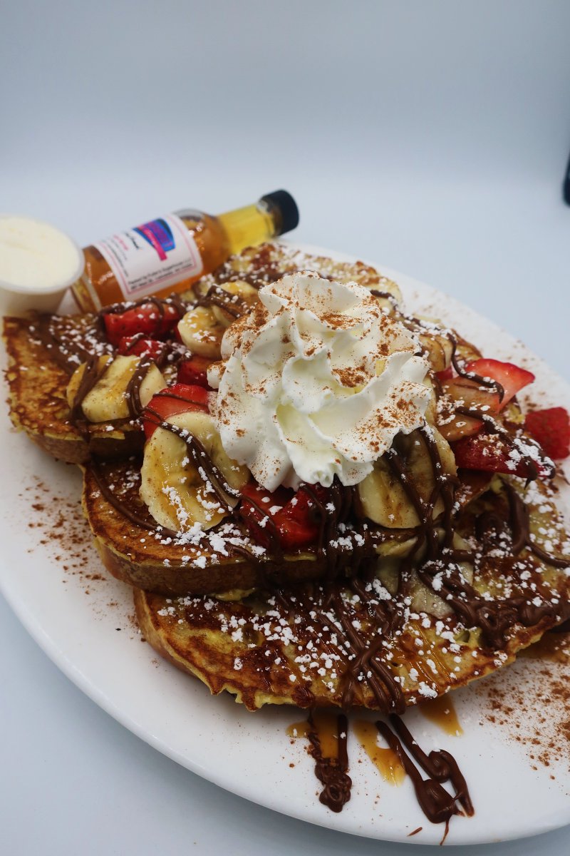 Roundabout Diner & Lounge tweet media