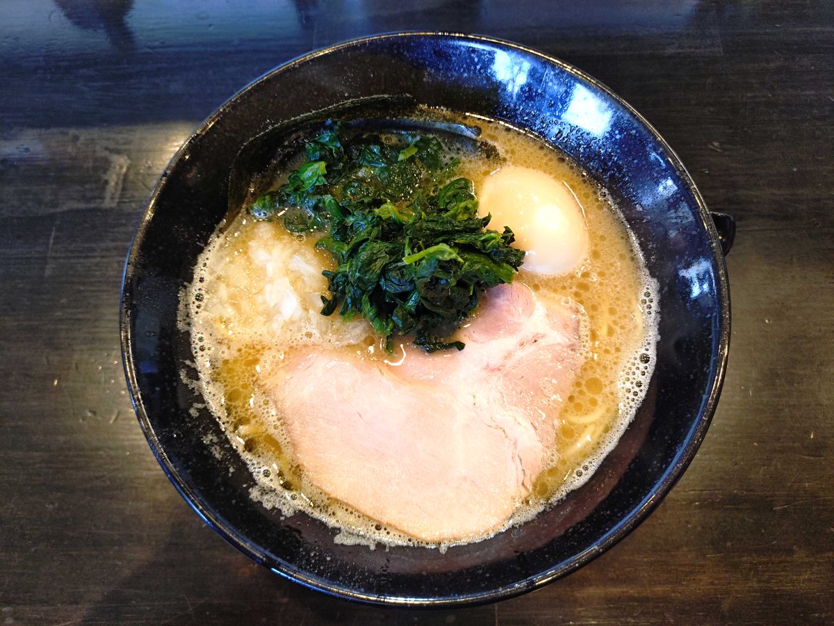 ramenkumamon's tweet photo. 熊本家系ラーメン十五家 ラーメン(醤油)890円 https://t.co/L88zaEYUwm
#ラーメン #熊本 https://t.co/gAIqQITmgK