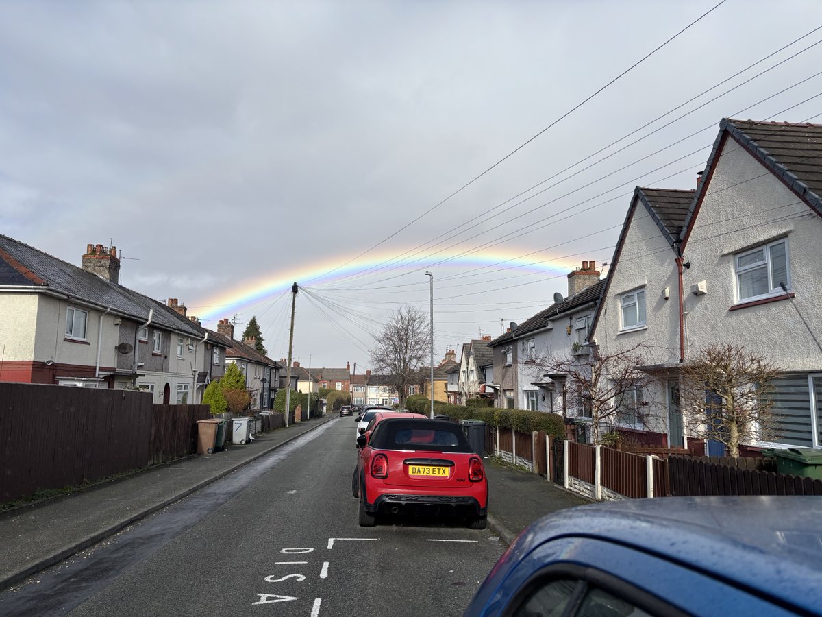 We do like a sign 🌈💙 ⁦<a href="/clairehaz80/">Claire Hazlehurst</a>⁩