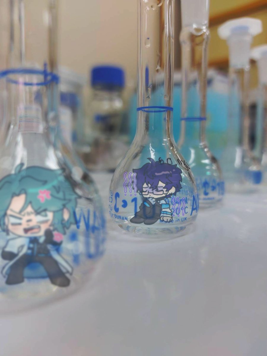 Minnow496075's tweet photo. Posting old art because I hate working in the lab https://t.co/WmOifSFTh4
