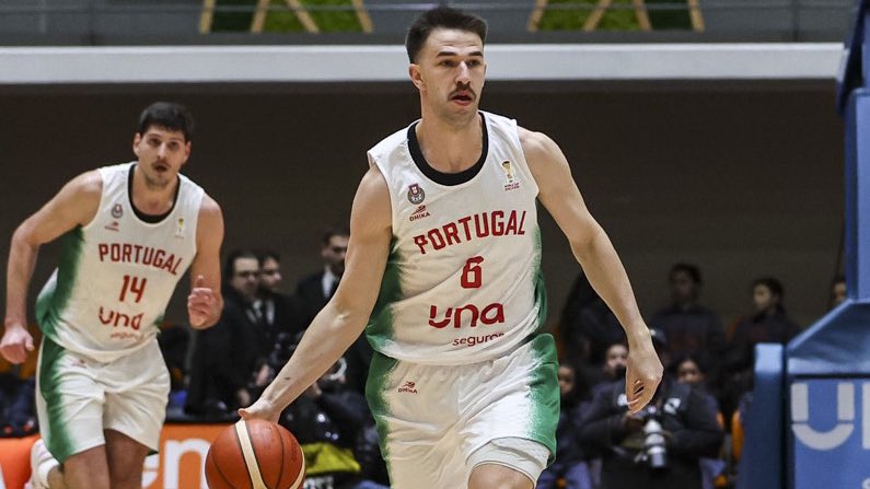 SCPModalidades's tweet image. A Selecção Nacional 🇵🇹, com os Leões do #BasquetebolSCP Rui Palhares, Diogo Ventura e Francisco Amarante, venceram a Roménia por 99-82, em jogo a contar para a #FIBAWC Qualifiers 🏀

#LeõesNasSelecções