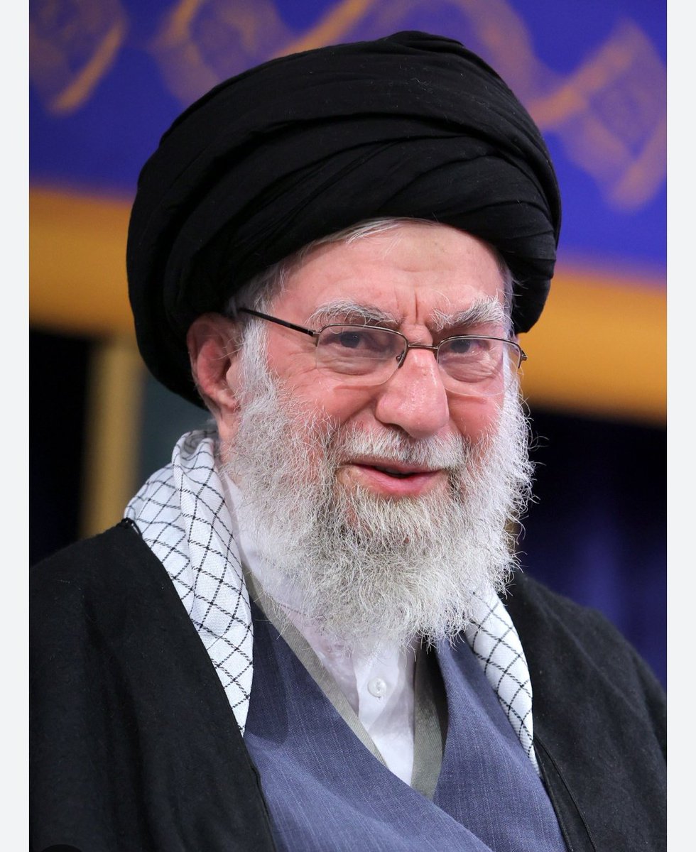 The Prophet ﷺ said:
“The example of the believers in their mutual love,mercy &amp; compassion is like one body.If one part of it feels pain whole body responds with sleeplessness and fever.”
How deeply true is this hadith.We feel same pain as people of Iran

#Khamenei #Iran #Tehran